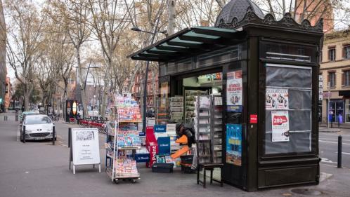 Kiosque à journaux : décrue de l'épidémie, population testée massivement et inquiétude des commerces non-essentiels