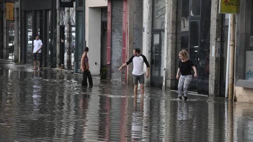 VIDEO. Météo : les rues de Lyon inondées après le passage d'un violent orage