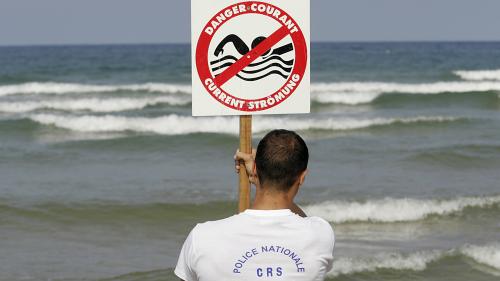 Plages : des maîtres-nageurs opérationnels