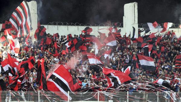 Planète Sport : En Algérie, les supporters de foot jouent les premiers rôles dans le hirak