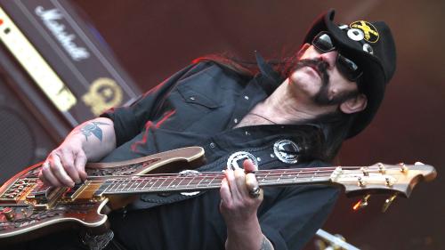 Le jour où Lemmy de Motörhead s'est fait offrir une baïonnette