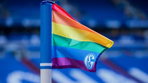 Foot : un joueur de Premier League révèle son homosexualité dans une lettre anonyme