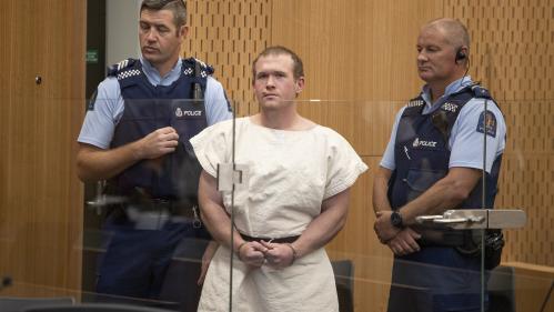 Nouvelle-Zélande : le tireur des attentats de Christchurch renvoie ses avocats et se présentera seul à son jugement