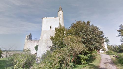 Un été en France. Le chateau de Marmande dans la Vienne