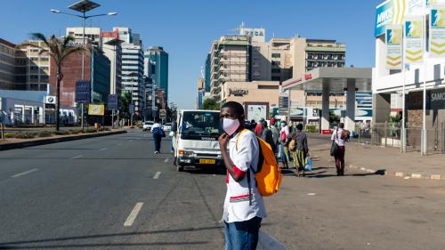 Coronavirus au Zimbabwe : couvre-feu, reconfinement strict et arrestation des opposants