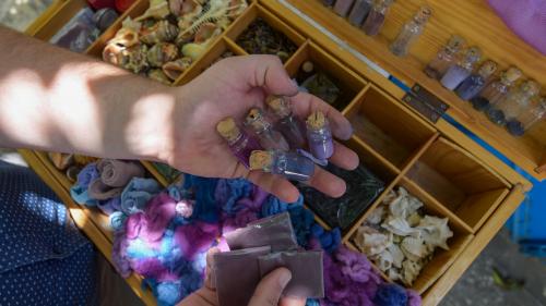 En Tunisie, un passionné de la pourpre ressuscite ce précieux pigment antique