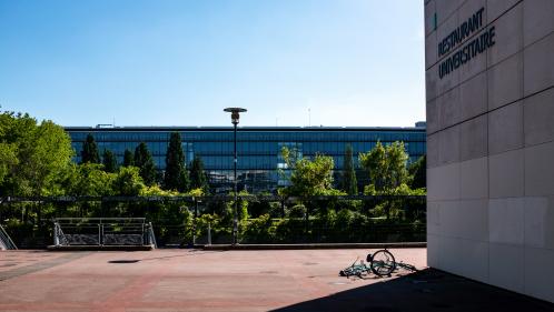 Covid-19 : les universités rouvriront à la rentrée, et le masque sera 