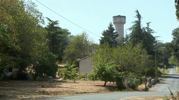 Dordogne : un château d'eau mis en vente