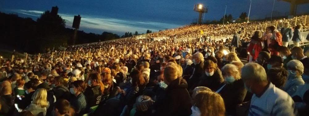 Les spectateurs de la Cinéscénie du parc du Puy du Fou (Vendée), le 26 juillet 2020.