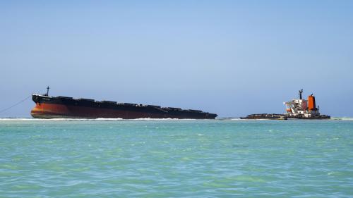 Ile Maurice : le capitaine du bateau à l'origine de la marée noire a été arrêté