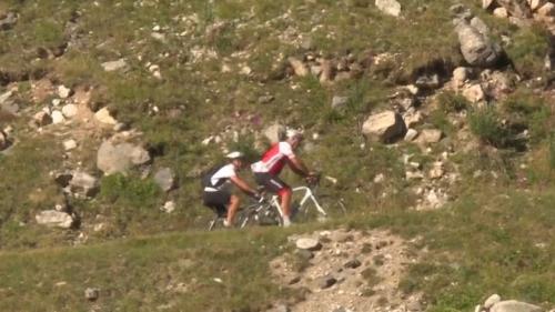 Alpes : le col du Galibier réservé aux cyclistes le temps d'une matinée