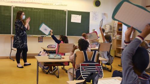 Rentrée scolaire : les masques doivent-ils être gratuits à l'école ?