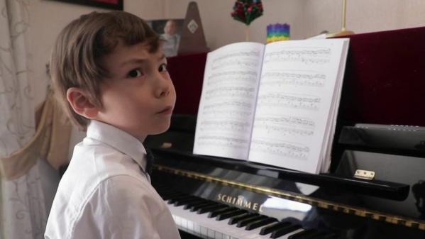 Musique : Guillaume, 6 ans, petit prodige du piano