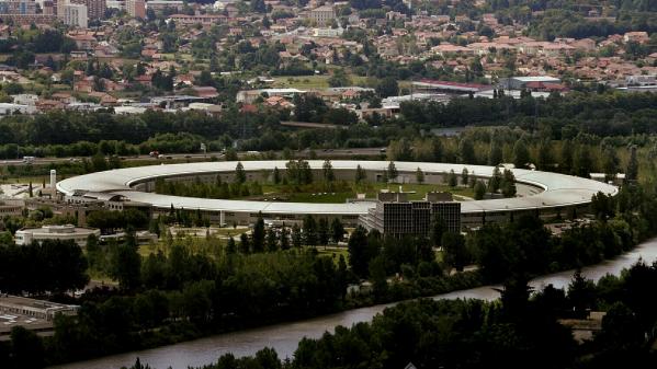 Le synchrotron quatrième génération, un scanner géant pour mieux comprendre le coronavirus