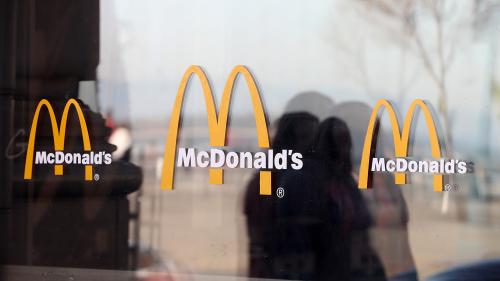 Etats-Unis : McDonald's poursuivi pour discrimination raciale par d'anciens franchisés noirs