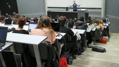 Places supplémentaires à l'université : 