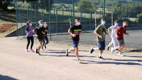 Port du masque, distanciation... La reprise contraignante des cours d'EPS dans un collège de Saône-et-Loire