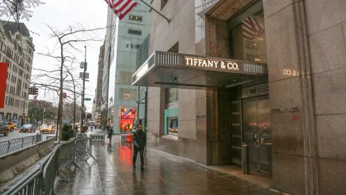 Rachat de Tiffany par LVMH : pourquoi rien ne va plus entre le joaillier et le groupe de Bernard Arnault après l'intervention du gouvernement français