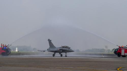 Le Premier ministre grec annonce l'achat de 18 avions de combats français Rafale, alors que la tension monte avec la Turquie