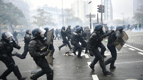 LBD, grenades, sommations... Six choses à savoir sur la nouvelle doctrine du maintien de l'ordre en France