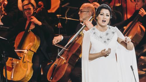 La soprano russe Anna Netrebko, contaminée par le coronavirus, a été hospitalisée