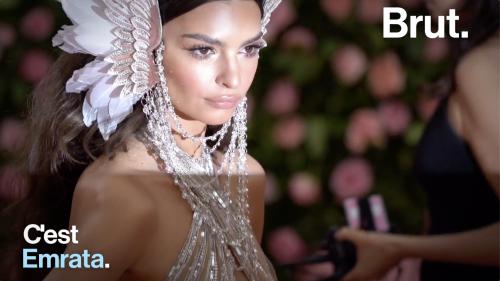 VIDEO. Cible des paparazzis du monde entier, on vous raconte l'histoire d'Emily Ratajkowski