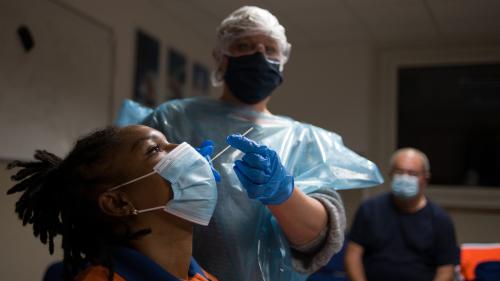 Covid-19 : les autorités sanitaires approuvent un troisième type de tests, dits 