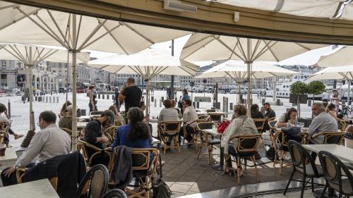 DIRECT. Covid-19: plusieurs centaines de manifestants à Marseille contre les mesures gouvernementales