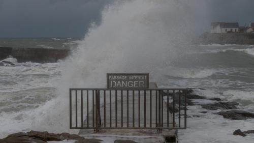 Météo : les Côtes-d'Armor, les Landes et les Pyrénées-Atlantiques placées en vigilance orange pluie-inondations