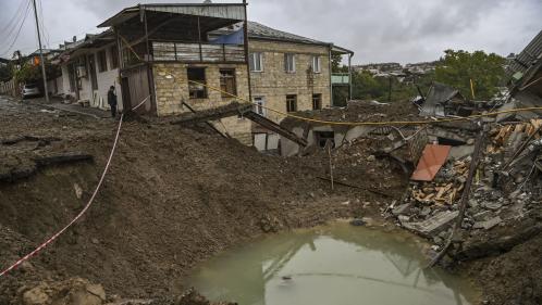 Haut-Karabakh : la moitié de la population de la région déplacée par les combats avec l'Azerbaïdjan