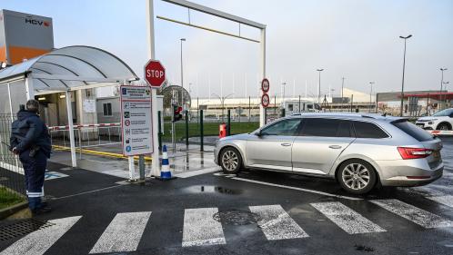 Contrôles douaniers et sanitaires, sort des Britanniques en France : Paris accélère ses préparatifs en vue du Brexit