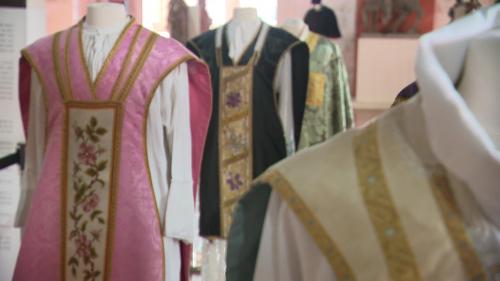 L'habit fait-il le moine ? Dans l'Oise, les tenues religieuses expliquées aux profanes