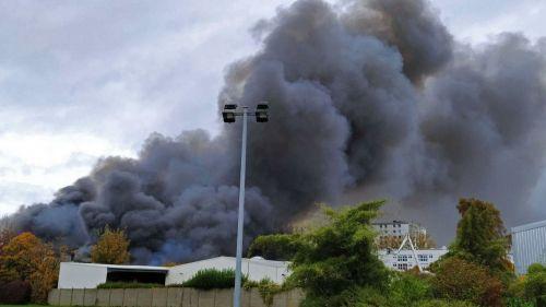 Le Havre : incendie dans un entrepôt, des riverains évacués