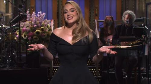 La chanteuse Adele a toujours plus d'humour mais pas encore de nouvel album