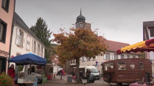 Reconfinement : dans les petites villes, on tente de préserver le lien social