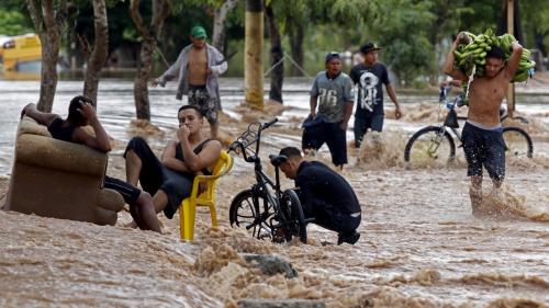 La tempête tropicale Iota s'affaiblit après avoir fait 38 morts en Amérique centrale