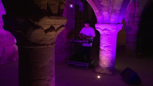 Caves médiévales, monuments urbains : des concerts électro en direct et sans public, dans des lieux insolites du patrimoine chalonnais