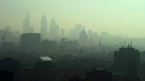 Procès : la pollution pourrait avoir causé la mort d'une fillette à Londres