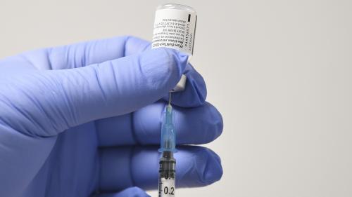 Vaccin contre le coronavirus : efficace malgré la mutation ?