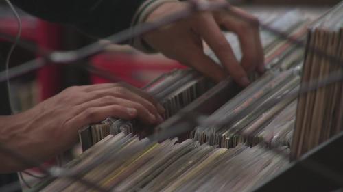 Le vinyle : un cadeau de plus en plus populaire sous le sapin de Noël