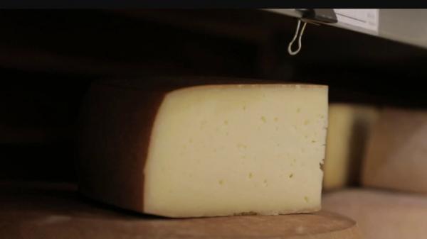 Consommation : la raclette, star de l'hiver chez les Français