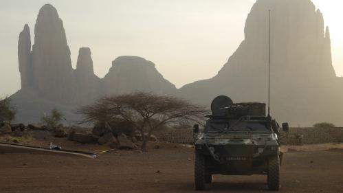 Trois militaires français tués au Mali : 