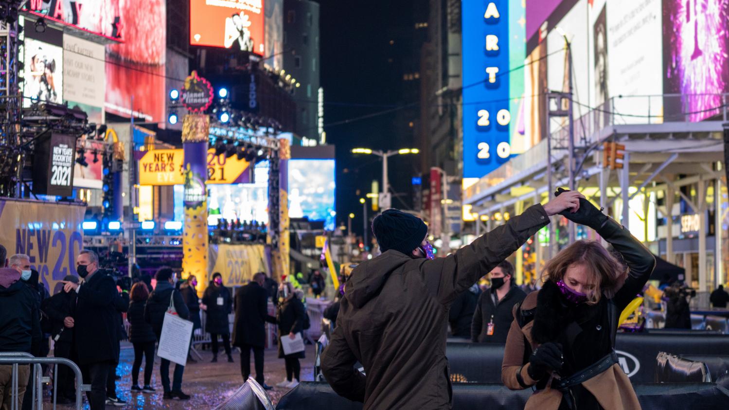 IN IMAGES, IN PICTURES.  From Wuhan to New York, the world celebrates the transition to the year 2021