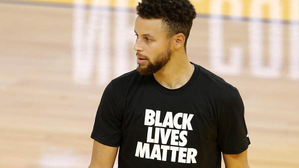 Stephen Curry, Megan Rapinoe, Simone Biles... Les sportifs américains réagissent à l'intrusion violente au Capitole