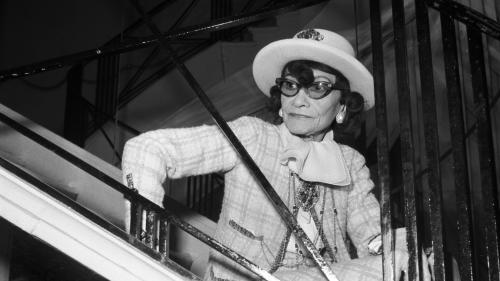 Orpheline à 12 ans, élevée dans une abbaye... Tout savoir sur l'enfance de Coco Chanel