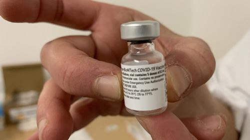 Vaccins Covid-19 : l'Académie nationale de médecine recommande de 