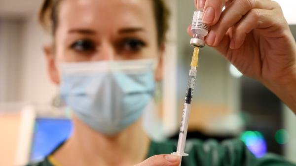 Coronavirus : les Français de plus en plus enclins à se faire vacciner