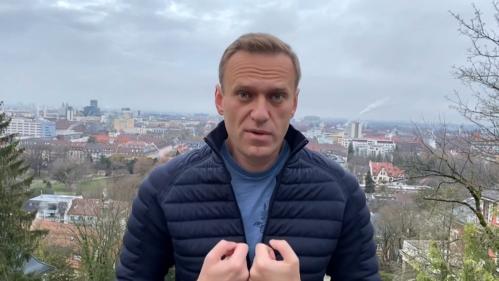 La Russie menace de prison l'opposant Alexeï Navalny s'il revient en Russie