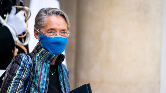 La ministre du Travail Elisabeth Borne, le 6 janvier 2021 à Paris.