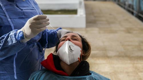 Covid-19 : l'Algérie partagera ses premiers vaccins avec la Tunisie en signe de solidarité